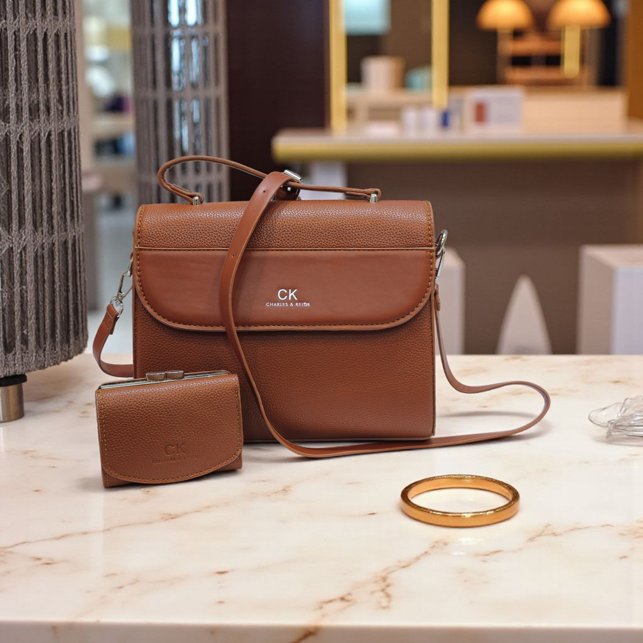 طقم الأناقة المتكامل: شنطة يد وكتف عصرية مع محفظة متناسقة CK - تصميم ثنائي اللون - Image 5