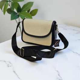 شنطة كروس بودي عصرية بنمط “المثقوب” (Perforated)