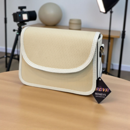 شنطة كروس بودي عصرية بنمط “المثقوب” (Perforated)