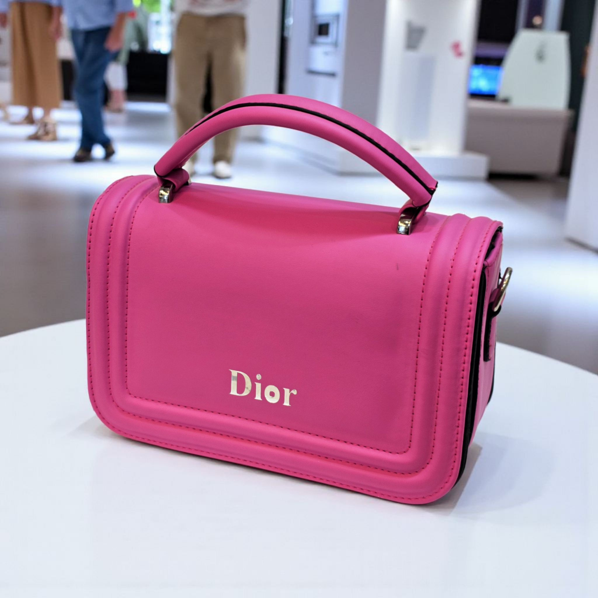 شنطة يد وكتف صغيرة كلاسيكية - تصميم صندوقي فاخر وألوان عصرية (Dior Style) - Image 2