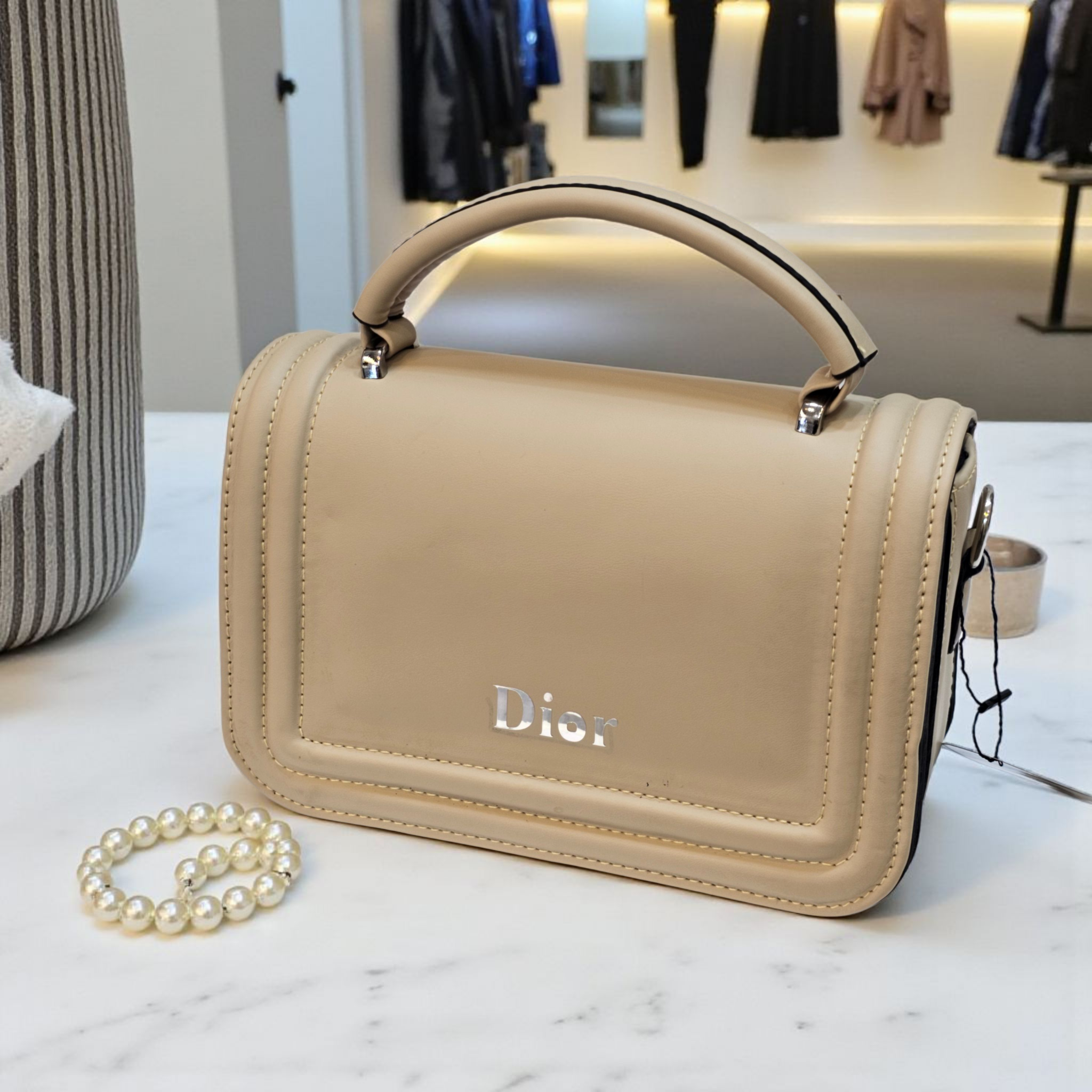 شنطة يد وكتف صغيرة كلاسيكية - تصميم صندوقي فاخر وألوان عصرية (Dior Style) - Image 5